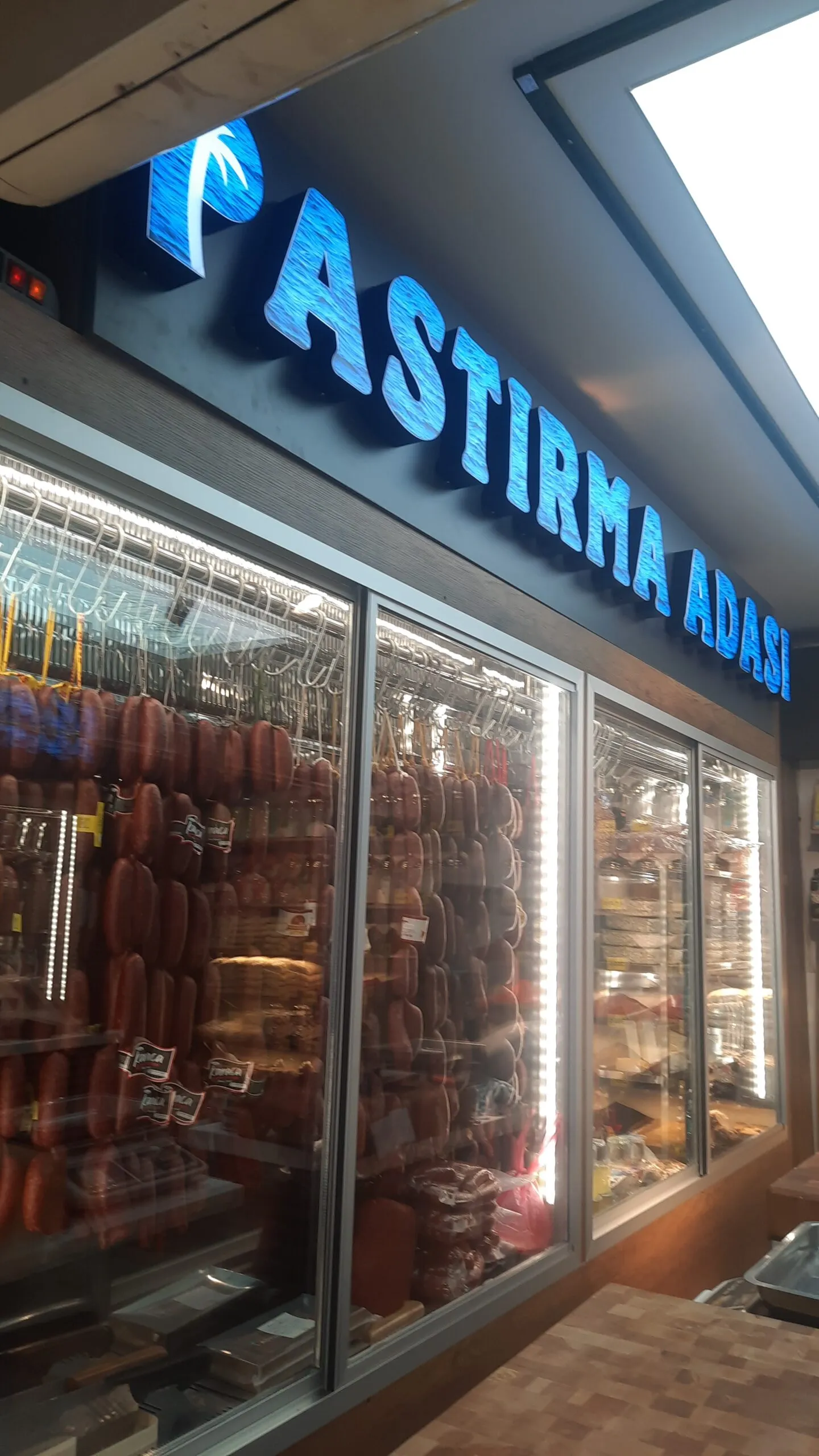 Pastırma Adası Mağaza